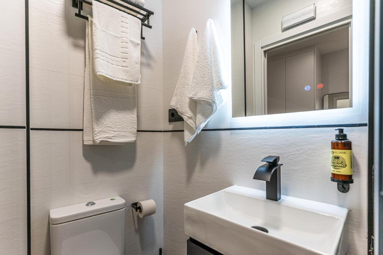 Vr Latina Apartments Мадрид Екстер'єр фото